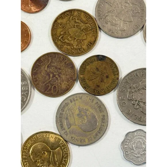 Lot of Various Coins Rupee Kenya Zimbabawe Seychelles Deutschland Tanzania - Picture 10 of 15